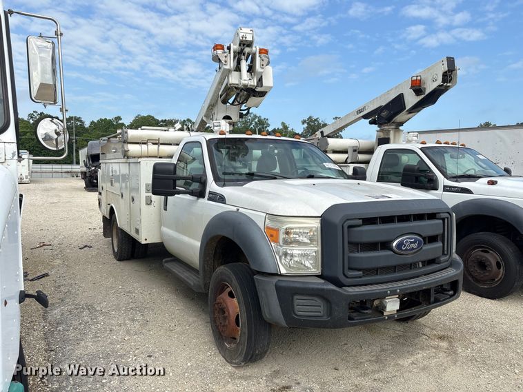 image for item YA3054 2013 Ford F450 Super Duty bucket truck