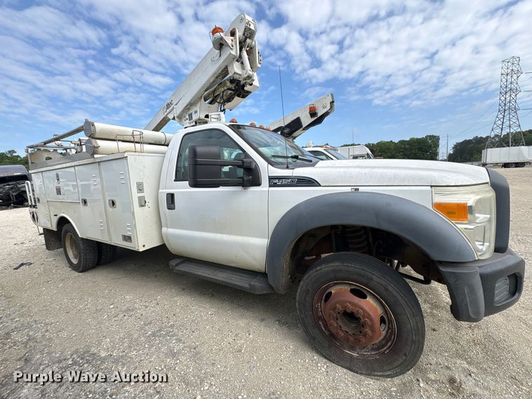 image for item YA3054 2013 Ford F450 Super Duty bucket truck