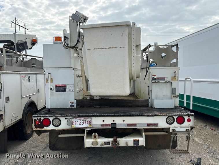 image for item YA3054 2013 Ford F450 Super Duty bucket truck