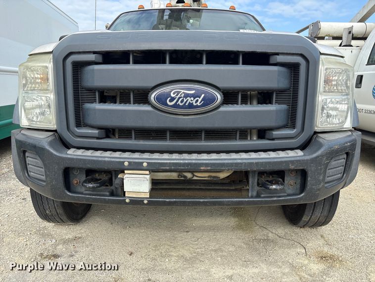 image for item YA3054 2013 Ford F450 Super Duty bucket truck