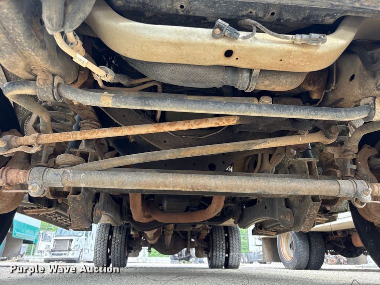 image for item YA3054 2013 Ford F450 Super Duty bucket truck