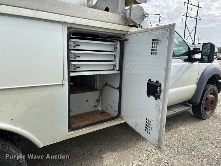image for item YA3054 2013 Ford F450 Super Duty bucket truck