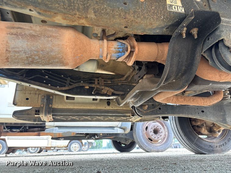 image for item YA3054 2013 Ford F450 Super Duty bucket truck