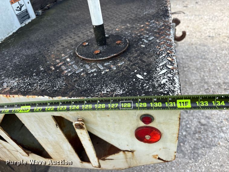 image for item YA3054 2013 Ford F450 Super Duty bucket truck
