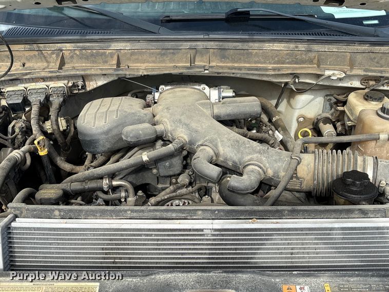 image for item YA3054 2013 Ford F450 Super Duty bucket truck
