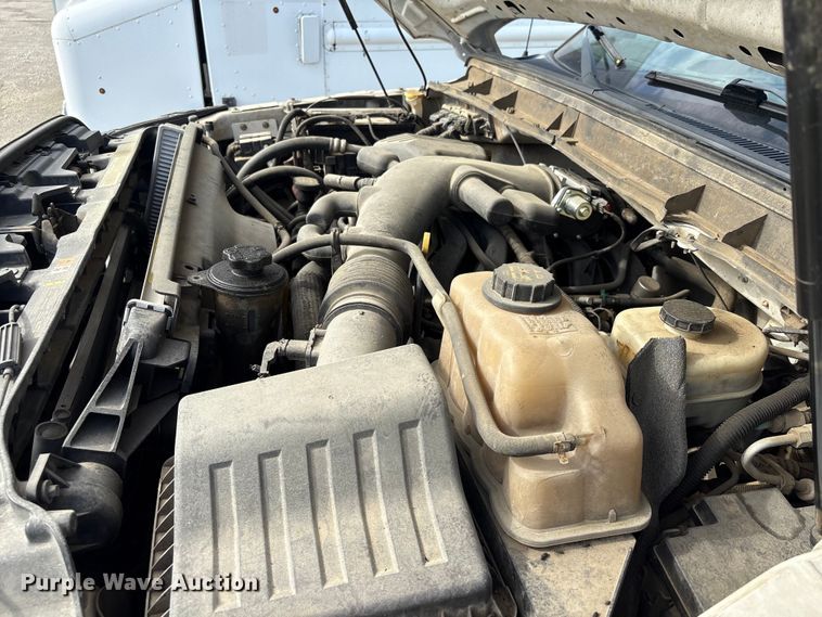 image for item YA3054 2013 Ford F450 Super Duty bucket truck