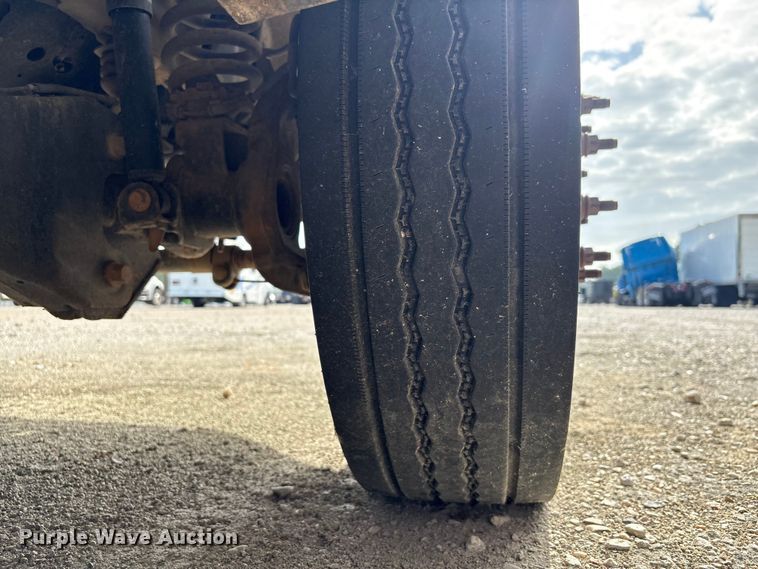 image for item YA3054 2013 Ford F450 Super Duty bucket truck