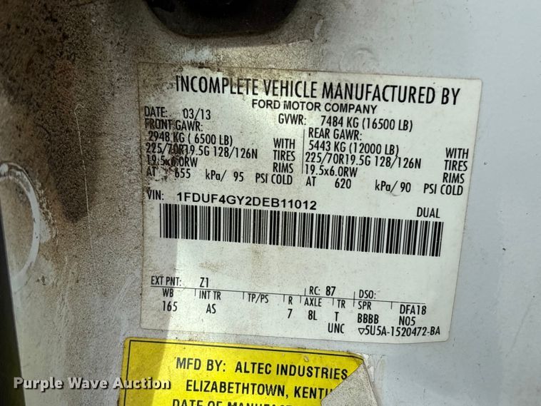 image for item YA3054 2013 Ford F450 Super Duty bucket truck