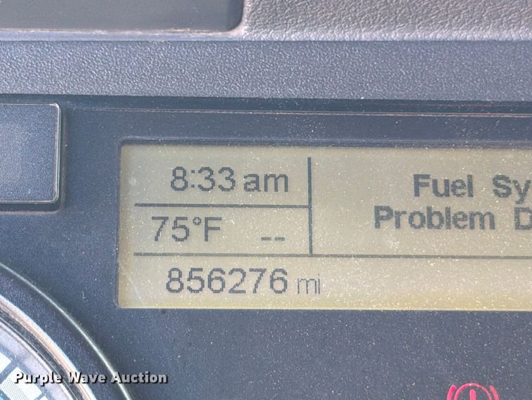 image for item YA3091 2017 Freightliner Cascadia semi truck