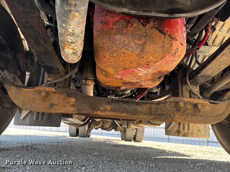 image for item YA3195 2014 Kenworth T660 semi truck