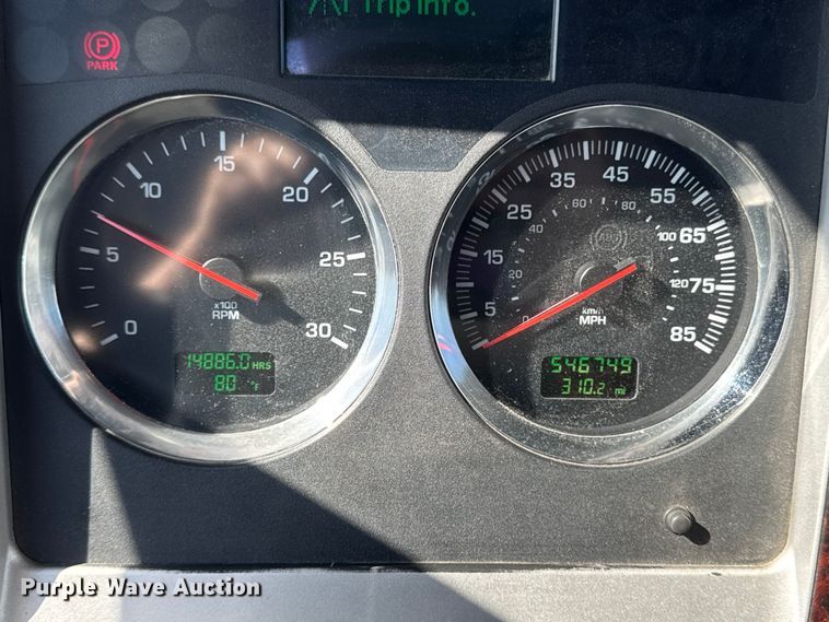 image for item YA3195 2014 Kenworth T660 semi truck