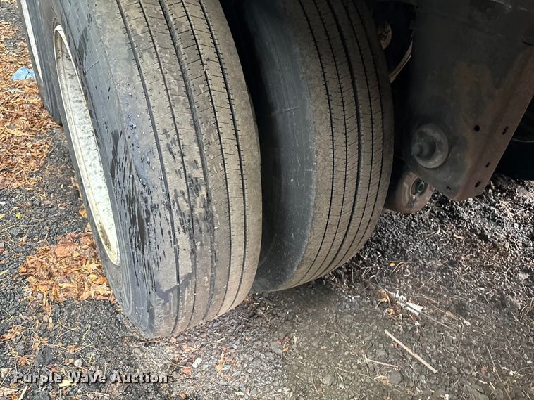 image for item YA3270 2019 Wabash DVLSHPC dry van trailer