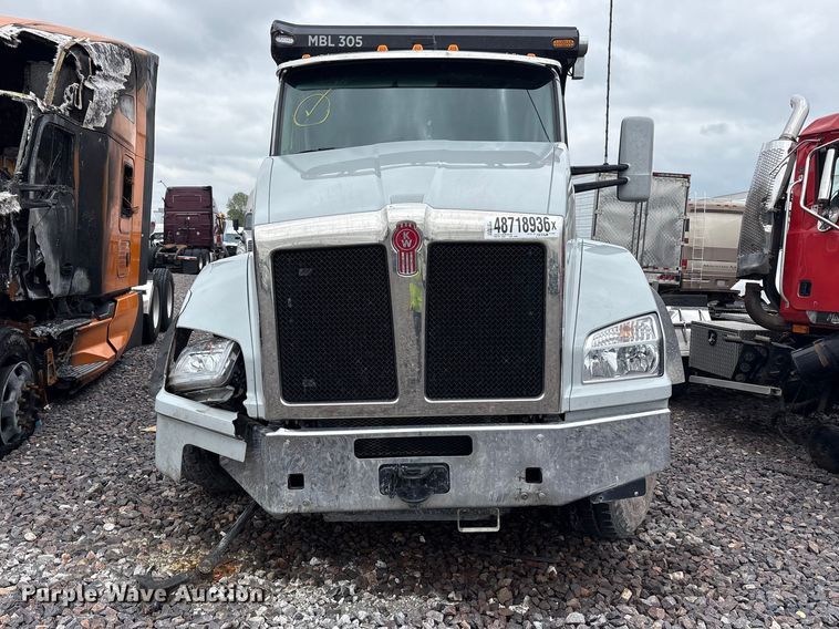 image for item YA3328 2026 Kenworth T880 dump truck