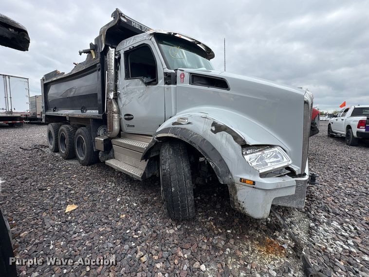 image for item YA3328 2026 Kenworth T880 dump truck