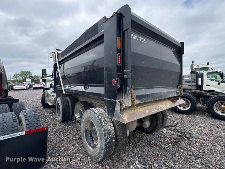 image for item YA3328 2026 Kenworth T880 dump truck