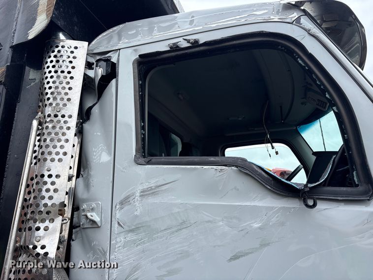 image for item YA3328 2026 Kenworth T880 dump truck