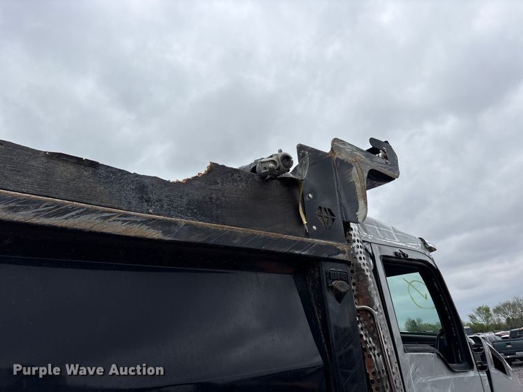 image for item YA3328 2026 Kenworth T880 dump truck