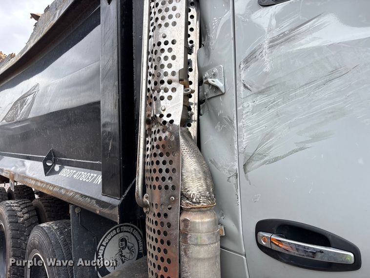 image for item YA3328 2026 Kenworth T880 dump truck