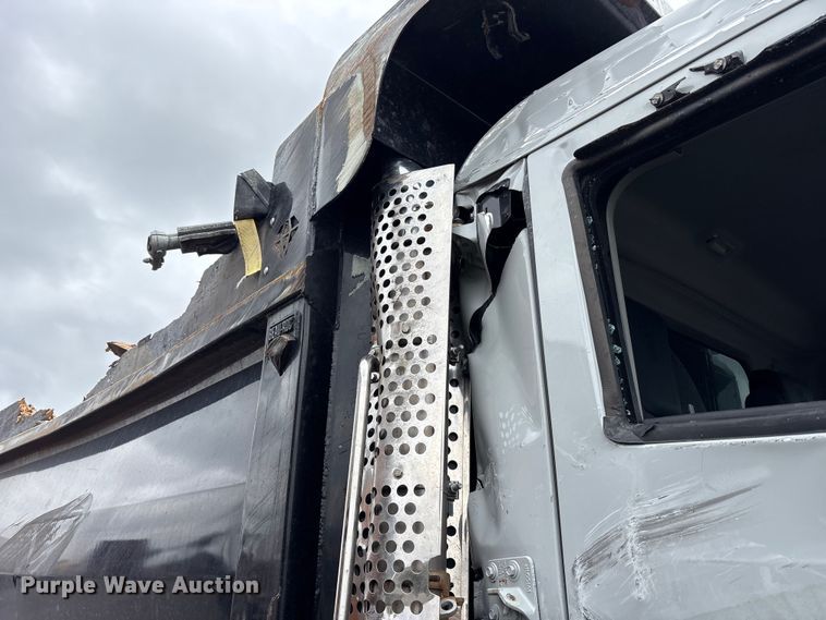image for item YA3328 2026 Kenworth T880 dump truck