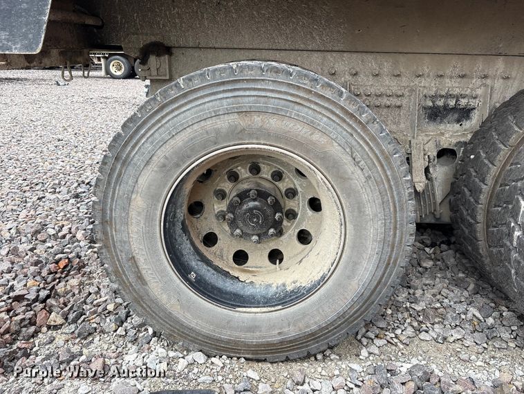 image for item YA3328 2026 Kenworth T880 dump truck