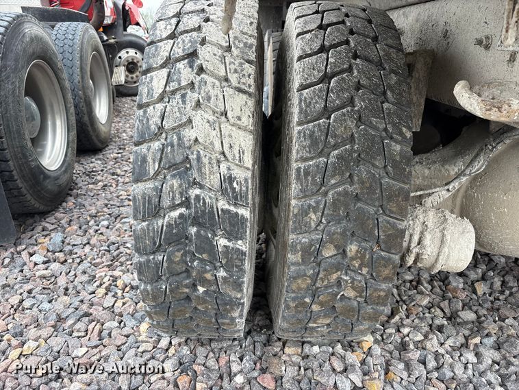 image for item YA3328 2026 Kenworth T880 dump truck
