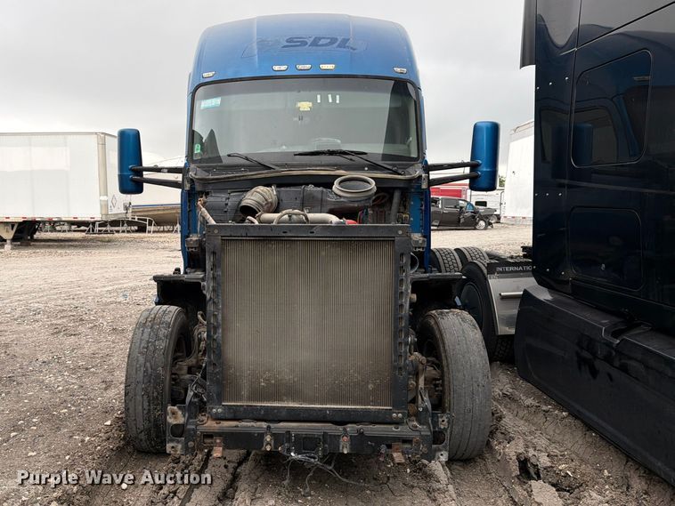 image for item YA3423 2018 Kenworth T680 semi truck