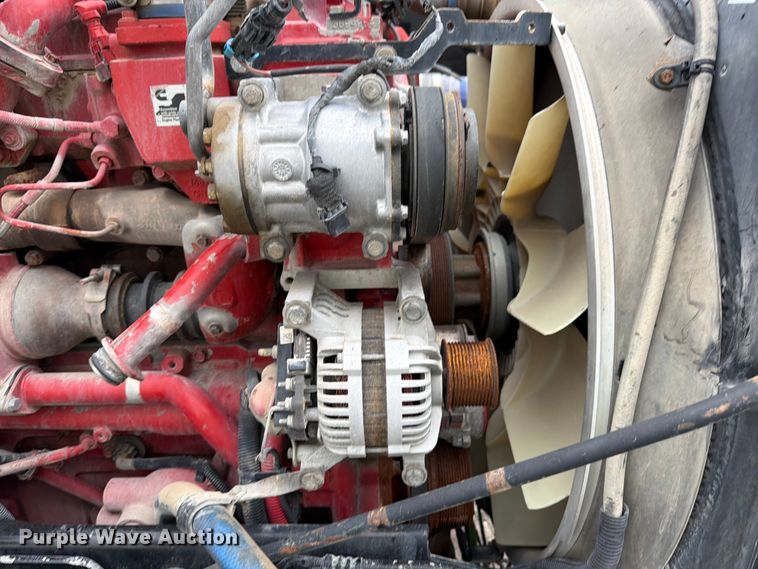 image for item YA3423 2018 Kenworth T680 semi truck
