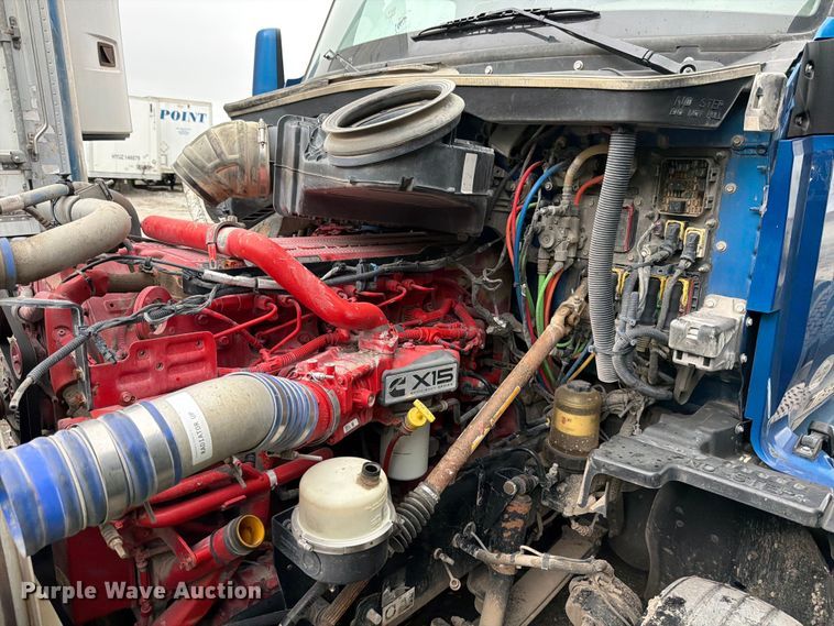 image for item YA3423 2018 Kenworth T680 semi truck