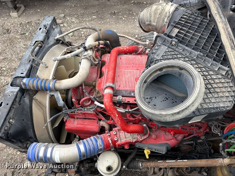 image for item YA3423 2018 Kenworth T680 semi truck