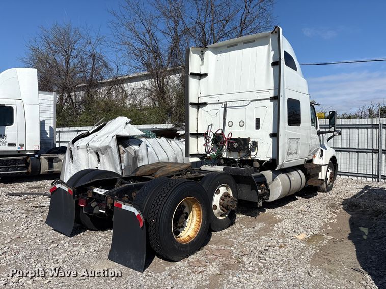 image for item YA6151 2018 International LT625 semi truck
