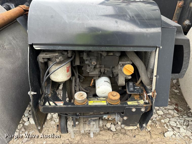 image for item YA6151 2018 International LT625 semi truck