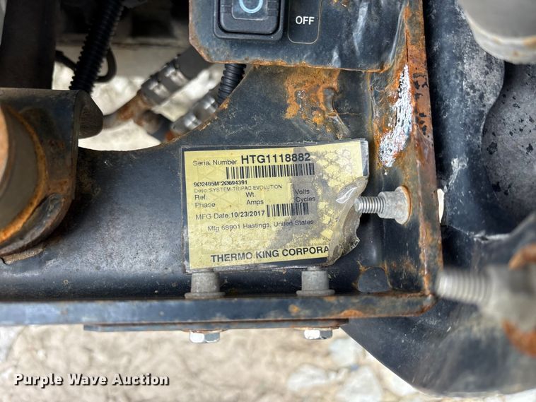 image for item YA6151 2018 International LT625 semi truck