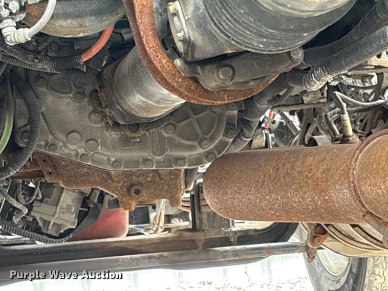image for item YA6151 2018 International LT625 semi truck