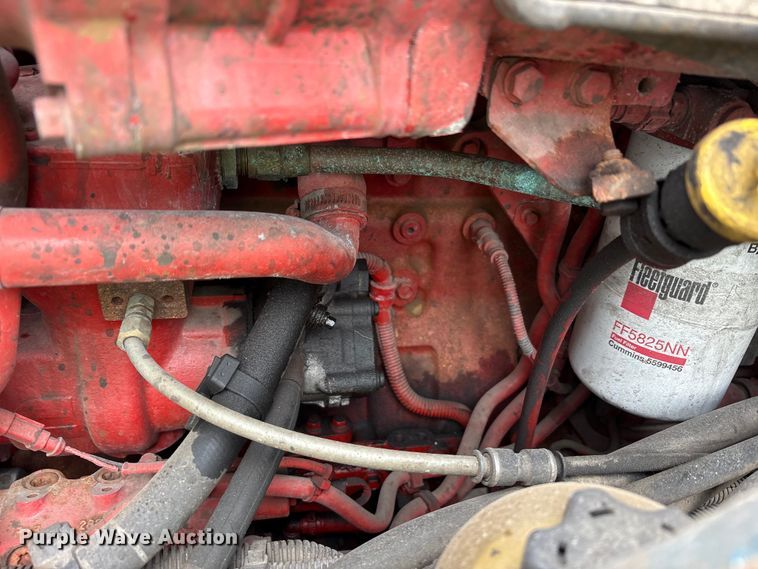 image for item YA6151 2018 International LT625 semi truck