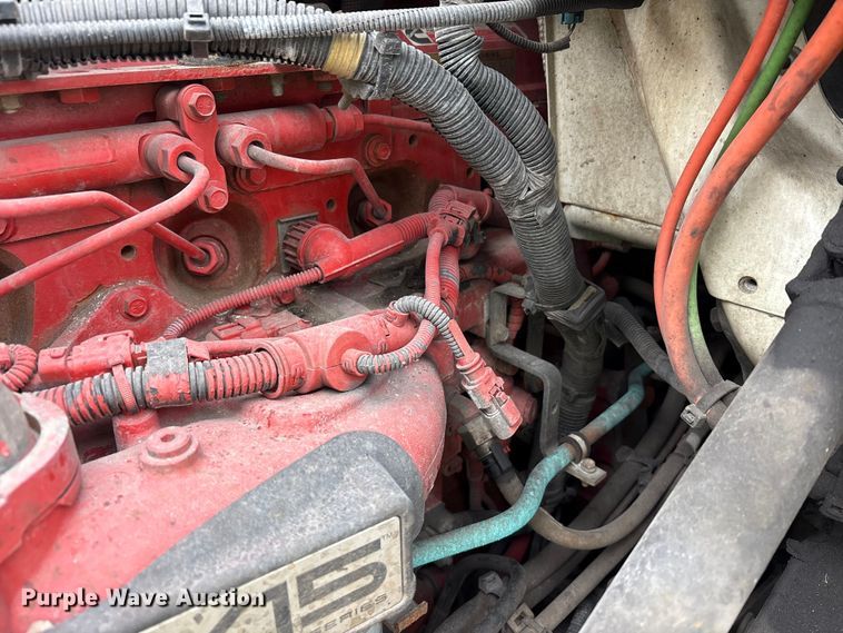 image for item YA6151 2018 International LT625 semi truck