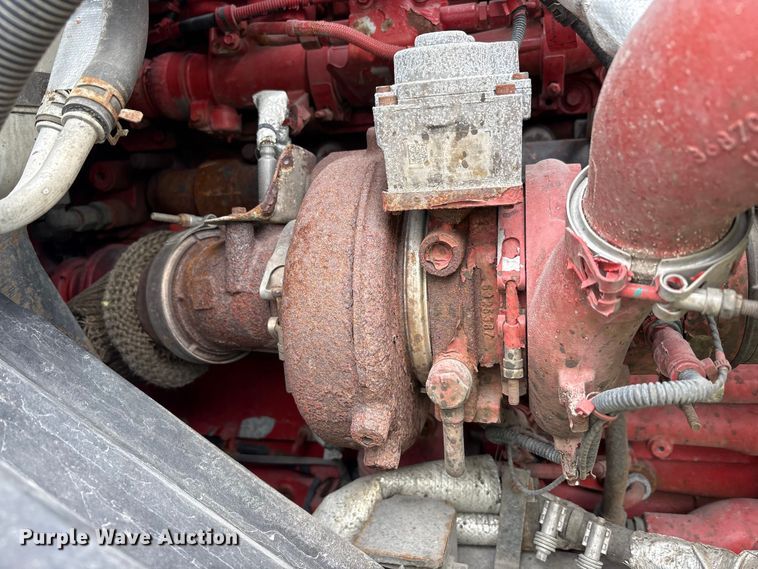 image for item YA6151 2018 International LT625 semi truck