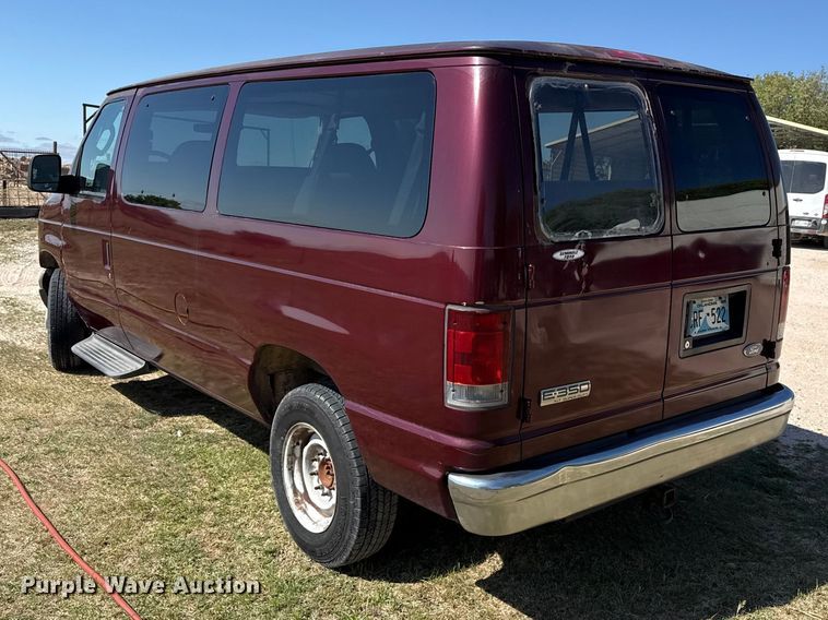 image for item DH1970 2006 Ford E350 Super Duty van