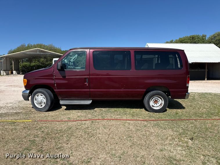 image for item DH1970 2006 Ford E350 Super Duty van
