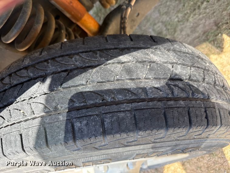 image for item DH1970 2006 Ford E350 Super Duty van
