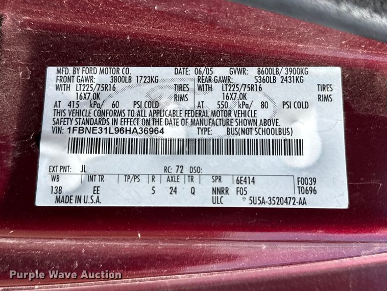 image for item DH1970 2006 Ford E350 Super Duty van