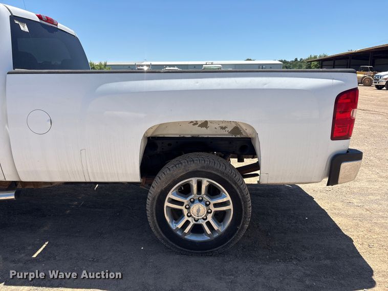 image for item DO1024 2011 Chevrolet Silverado 2500HD 