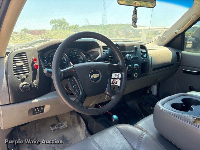 image for item DO1024 2011 Chevrolet Silverado 2500HD 