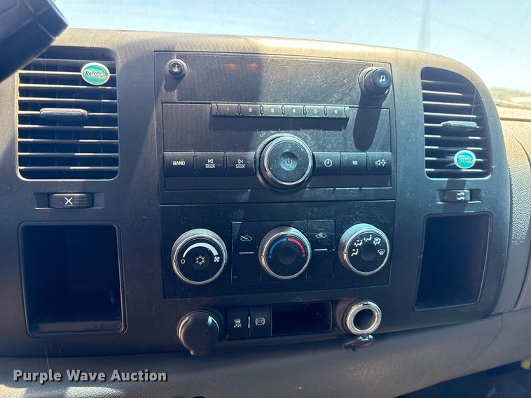 image for item DO1024 2011 Chevrolet Silverado 2500HD 