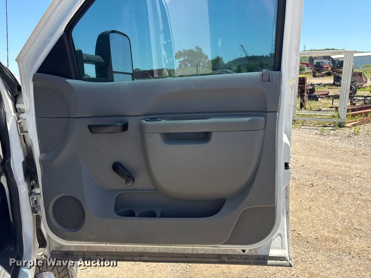 image for item DO1024 2011 Chevrolet Silverado 2500HD 