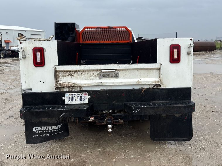 image for item DO5228 2020 Chevrolet Silverado 3500HD Crew Cab utility bed pickup truck