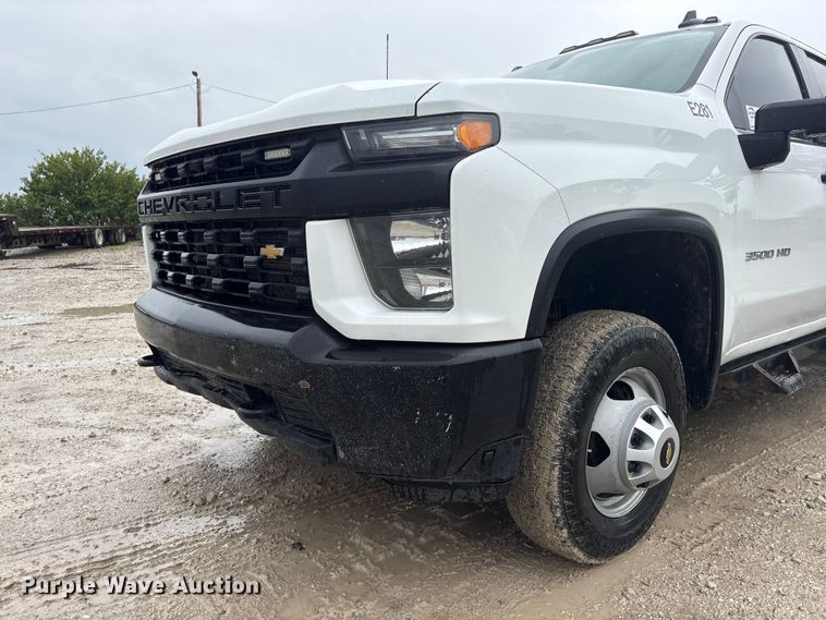 image for item DO5228 2020 Chevrolet Silverado 3500HD Crew Cab utility bed pickup truck