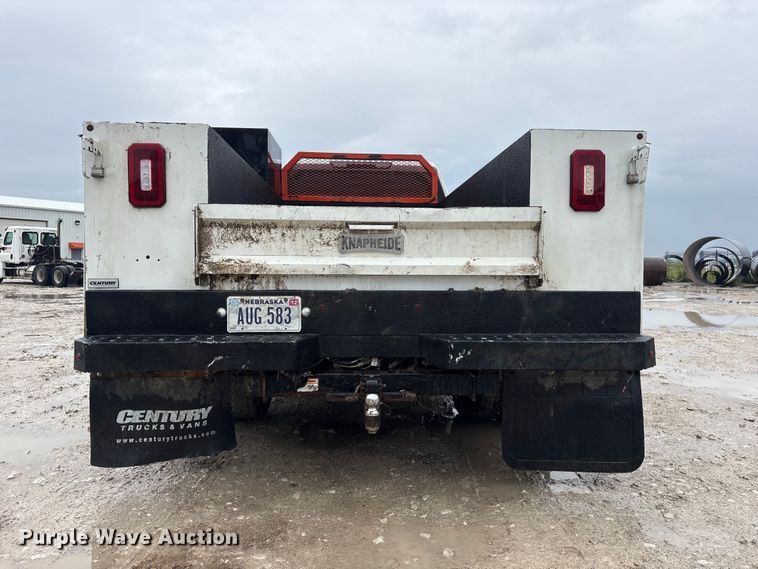 image for item DO5228 2020 Chevrolet Silverado 3500HD Crew Cab utility bed pickup truck