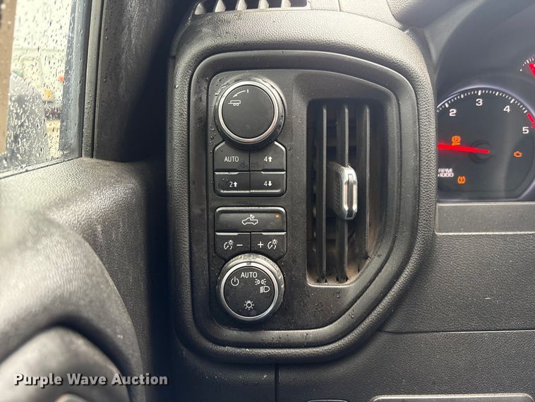 image for item DO5228 2020 Chevrolet Silverado 3500HD Crew Cab utility bed pickup truck