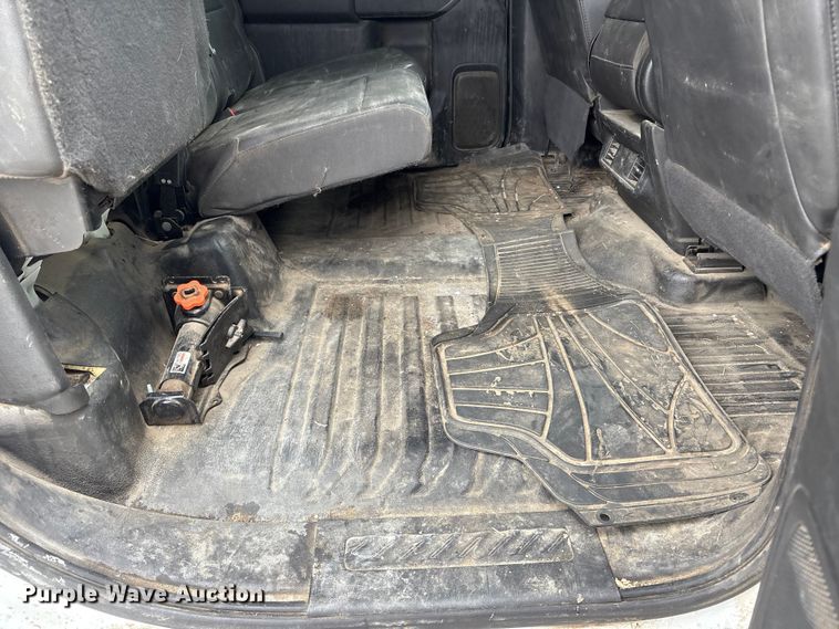 image for item DO5228 2020 Chevrolet Silverado 3500HD Crew Cab utility bed pickup truck