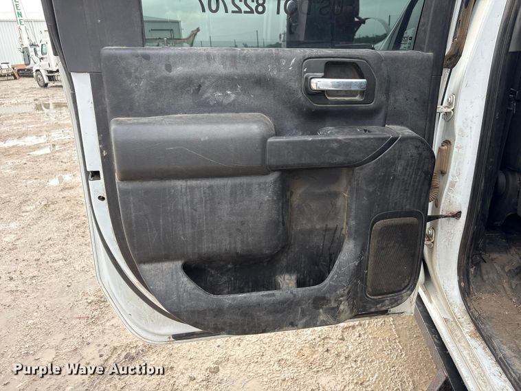image for item DO5228 2020 Chevrolet Silverado 3500HD Crew Cab utility bed pickup truck